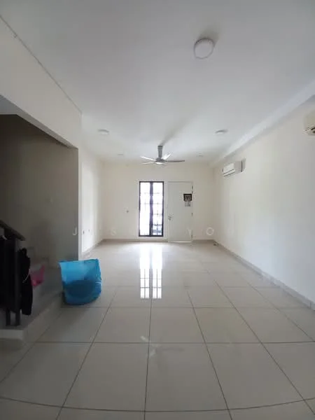 Living features: white painted walls, polished ceramic tile flooring, 5-blade ceiling fan, 1 wall-mounted split AC, floor-to-ceiling windows, sliding glass door, natural light from windows, neutral color scheme; style: modern.