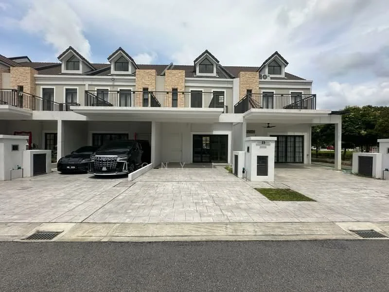 Exterior type: linked terrace house; features: two-storey building, white painted facade, stone cladding accents, pitched roof with gables, balconies with black railings, paved driveway, landscaped front yard, car porch with space for two vehicles, visible utility boxes, manicured lawn, surrounded by greenery; style: modern.