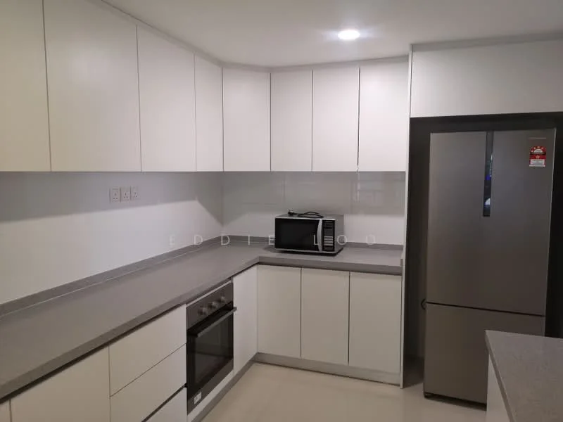 Kitchen features: white flat-panel cabinets, grey quartz countertop, stainless-steel built-in oven, stainless-steel fridge, microwave, white backsplash, single-bowl stainless-steel sink, chrome pull-down faucet, recessed LED downlights, wall-mounted electrical outlets; style: modern.