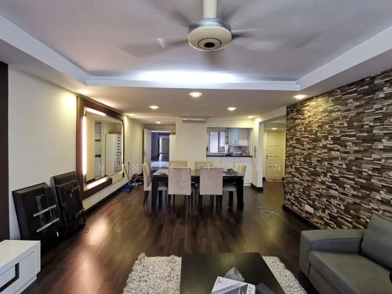 Living features: laminate flooring, exposed brick accent wall, white painted walls, recessed downlights, 5-blade ceiling fan, sofa in grey, dining table with upholstered chairs, decorative mirror, area rug, coffee table, TV console, wall-mounted TV; style: modern.