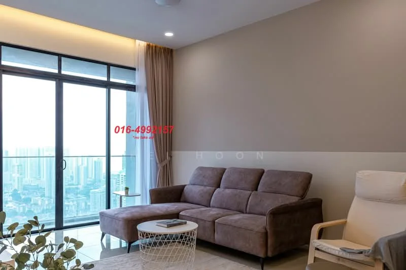 Living features: 3-seater fabric sofa in brown, white coffee table, floor-to-ceiling windows, sheer curtains, city skyline view, recessed ceiling lights, light-colored walls, wooden flooring; style: modern; view: city.