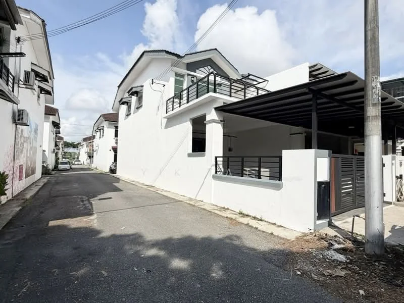 Exterior type: semi-detached house; features: white painted facade, flat roof, two-storey structure, covered car porch, balcony with railing, manicured lawn, paved driveway, street view, surrounded by other residential buildings; style: modern.