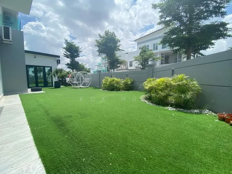 Exterior features: manicured lawn, artificial grass, landscaped garden, potted plants, surrounding greenery, outdoor seating area, fenced perimeter, sunny weather, clear blue sky; style: modern.