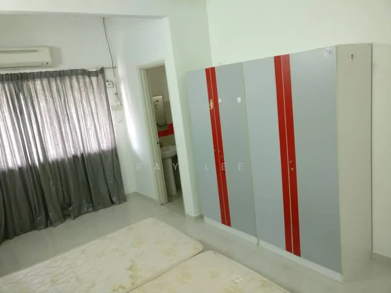 Bedroom features: light grey walls, white ceiling, 2 single beds with mattresses, built-in wardrobe with grey and red panels, floor-to-ceiling window with sheer curtains, 1 wall-mounted split AC.