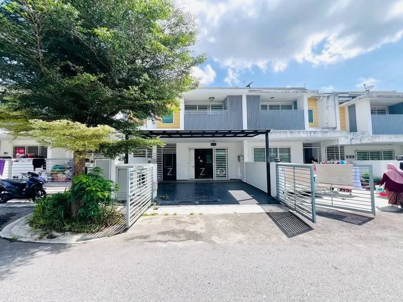 Exterior type: linked terrace house; features: white painted facade, yellow accent panels, metal gate, paved driveway, manicured landscaping, mature trees, front porch area, multiple storeys, balconies on upper floors, visible parking area; style: modern.