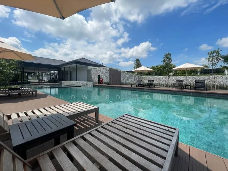 Exterior type: swimming pool deck; features: infinity pool, wooden deck, sun loungers, parasol umbrellas, landscaped garden, stone wall, outdoor seating area, surrounding greenery; style: modern.