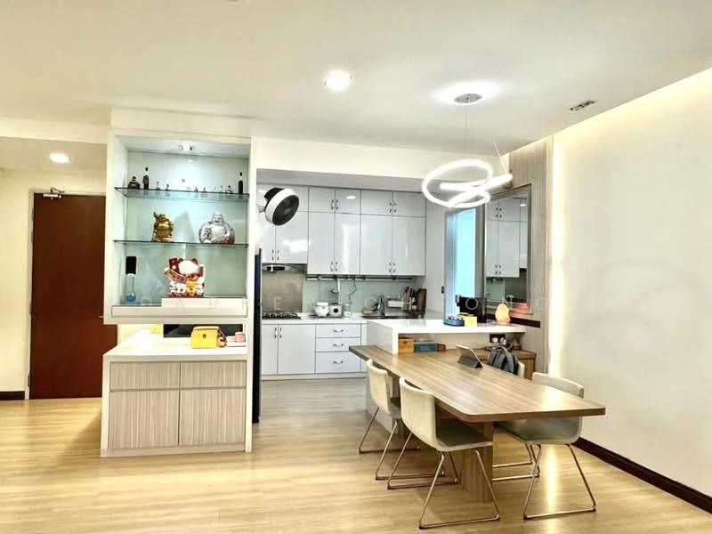 Kitchen features: light wood flooring, white painted walls, grey cabinetry, kitchen island with storage, built-in oven, stainless-steel range hood, 4-burner gas hob, refrigerator, pendant light fixture, dining table with chairs, glass display shelves, sink, window with natural light; style: modern.