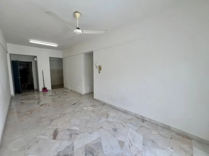 Room features: marble flooring, white painted walls, ceiling fan, recessed lighting, open layout, large windows, neutral color scheme, no visible furniture; style: minimalist.