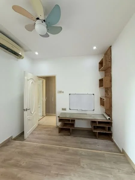 Room features: white painted walls, wooden flooring, 5-blade ceiling fan with light, wall-mounted air conditioning unit, built-in wooden shelving, desk area with storage compartments, LED recessed lighting; style: modern.