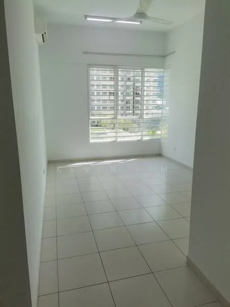Room features: white painted walls, white ceiling, tile flooring, floor-to-ceiling windows, horizontal blinds, 1 wall-mounted split AC, natural light from windows, view of exterior buildings; style: modern; view: city.