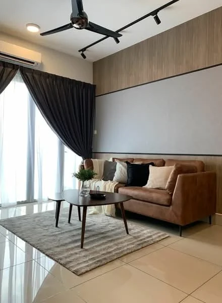 Living features: 3-seater brown leather sofa, decorative cushions in cream and black, round coffee table with wooden legs, area rug with striped pattern, floor-to-ceiling windows with sheer curtains, dark grey curtains, wall-mounted split AC unit, recessed downlights, ceiling fan with 3 blades, wood panel accent wall, glossy tiled flooring; style: modern.