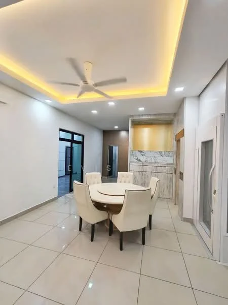 Dining features: round dining table, upholstered dining chairs, 5-blade ceiling fan with light, recessed LED downlights, white painted walls, cream tiled flooring, marble feature wall, built-in cabinetry, sliding glass door, open layout; style: modern.