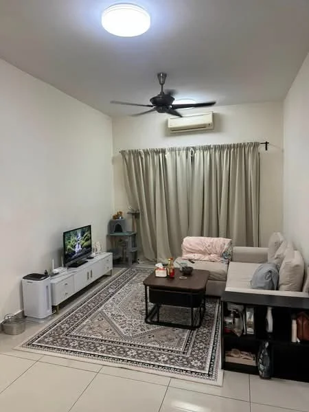 Living features: 3-seater fabric sofa in light grey, coffee table, TV console, wall-mounted TV, area rug with intricate pattern, curtains in light beige, 1 wall-mounted split AC, ceiling fan with light, polished tile flooring, decorative items on coffee table, storage unit with open shelving; style: modern.