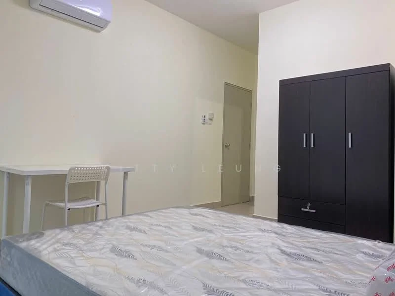 Bedroom features: queen-size bed with patterned bedding, built-in wardrobe in dark wood, white desk with chair, wall-mounted split AC unit, light-colored painted walls, tile flooring, door leading to hallway, minimalist decor; style: modern.