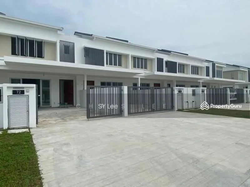Exterior type: linked terrace house; features: two-storey linked terrace, white painted facade, horizontal louvre screens, sliding glass doors, front yard with grass, concrete driveway, metal gate, numbered house facade, modern architectural design; style: modern.