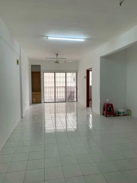 Living features: white painted walls, glossy ceramic tile flooring, 5-blade ceiling fan, sliding glass door, floor-to-ceiling windows, natural light from windows, open layout, neutral color scheme; style: modern.
