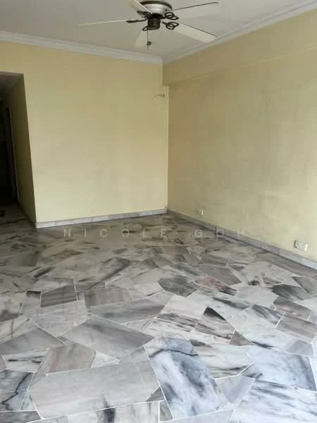 Room features: cream painted walls, marble tile flooring, 5-blade ceiling fan, crown moulding, baseboards.