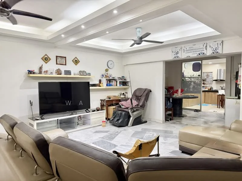 Living features: 5-blade ceiling fan with light, recessed downlights, wall-mounted TV, TV console, sofa with leather upholstery, coffee table, decorative wall shelves, marble flooring, crown moulding on ceiling, open layout to kitchen, decorative artwork, clock on wall; style: modern. Kitchen features: kitchen island, stainless-steel appliances, open layout to living room; style: modern.