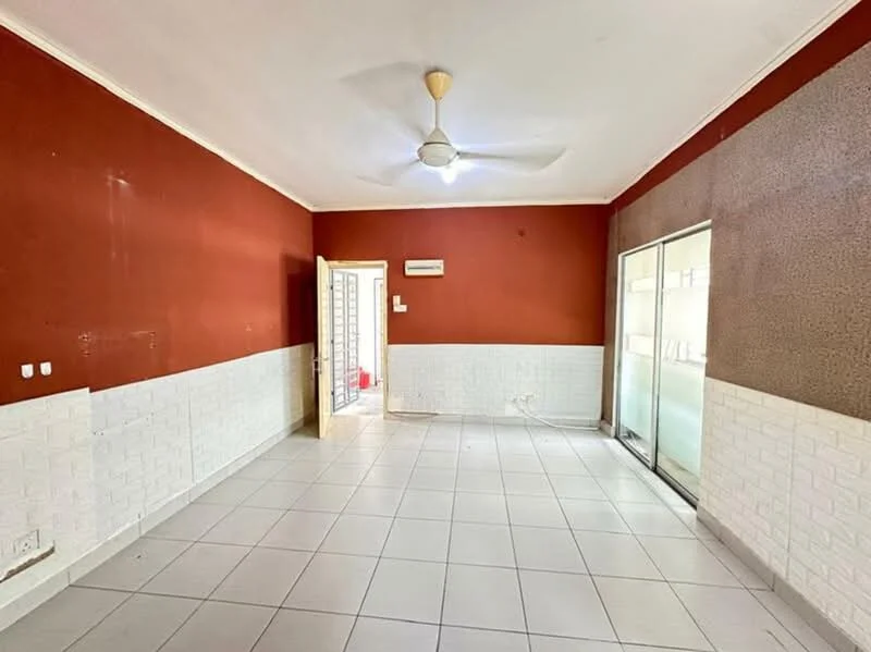 Living features: red painted walls, white tiled flooring, ceiling fan, wall-mounted air conditioning unit, sliding glass door, white wainscoting, natural light from sliding door, light fixture on ceiling.