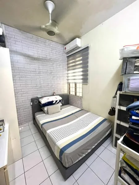 Bedroom features: queen-size bed, upholstered headboard, bedside table, ceiling fan, wall-mounted air conditioning unit, white painted walls, grey accent wall with brick pattern, window with roller blinds, tile flooring, built-in wardrobe, open shelving unit with folded clothes; style: modern.