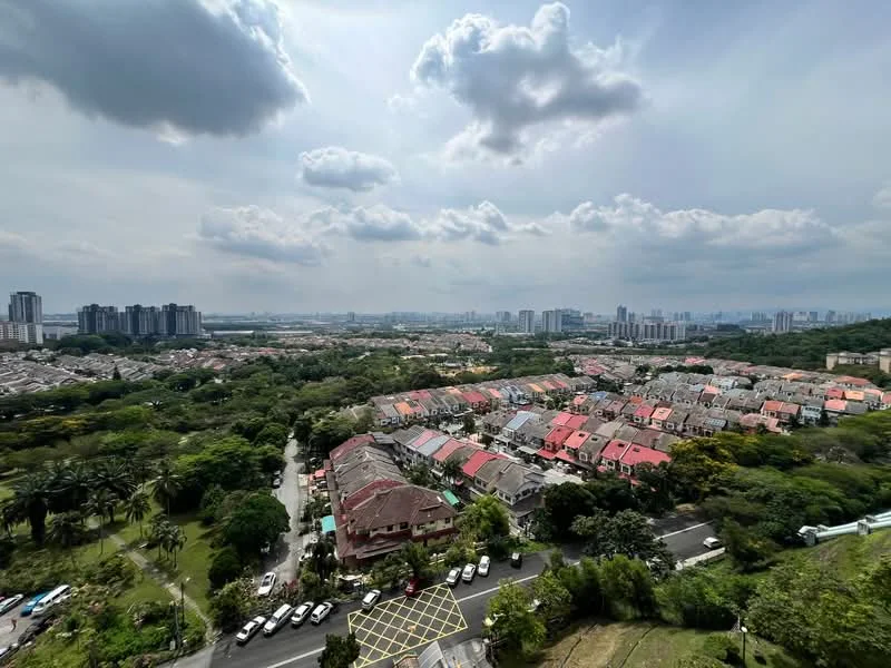 Exterior features: city skyline view, residential area, greenery, multi-storey buildings, single-storey houses, rooftops with red tiles, paved roads, trees, open spaces; style: modern.