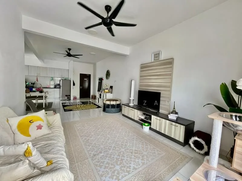 Living features: 3-seater fabric sofa in cream, area rug with geometric pattern, wall-mounted TV, TV console with storage, ceiling fan with light, decorative plant, white painted walls, tile flooring, large window with natural light; style: modern. Kitchen features: open-plan kitchen, white cabinetry, stainless-steel appliances, kitchen island, pendant lighting, ceramic tile backsplash; style: modern.