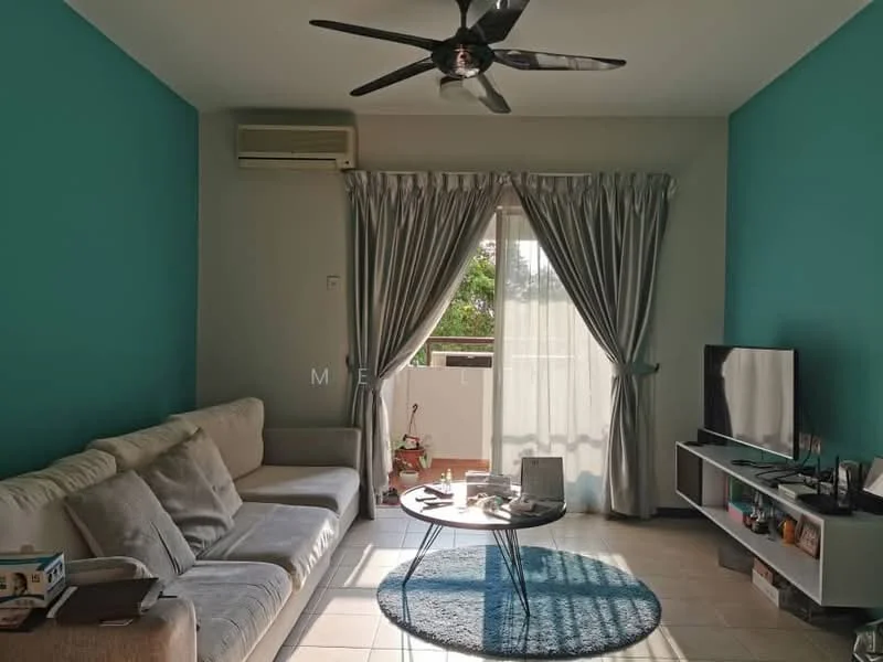 Living features: light grey fabric sofa, round coffee table, blue area rug, floor-to-ceiling sliding glass door, sheer curtains, wall-mounted TV, white TV console, 1 wall-mounted split AC, turquoise painted walls, recessed downlights, ceiling fan with light; style: modern; view: garden.