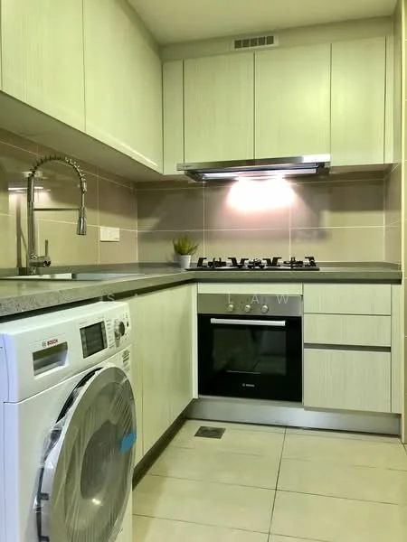Kitchen features: single-bowl stainless-steel sink, chrome pull-down faucet, grey laminate cabinetry, black granite countertop, built-in oven, 4-burner gas hob, exhaust hood, white ceramic tile backsplash, white walls, light-colored tile flooring, front-load washing machine; style: modern.