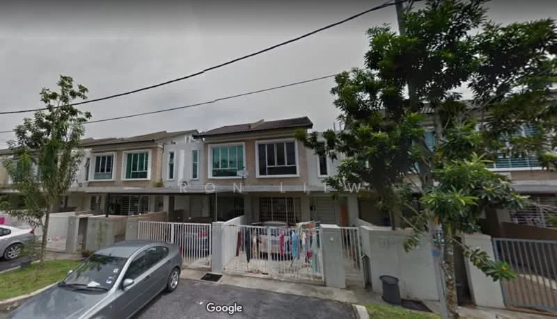 Exterior type: linked terrace house; features: two-storey linked terrace, white painted facade, glass windows, front porch with gate, concrete driveway, manicured lawn, mature trees, laundry hanging outside, fenced front yard, street view with parked car; style: modern.