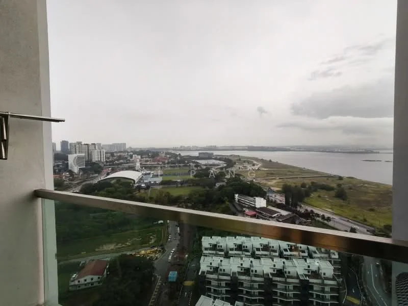 Room view: city.