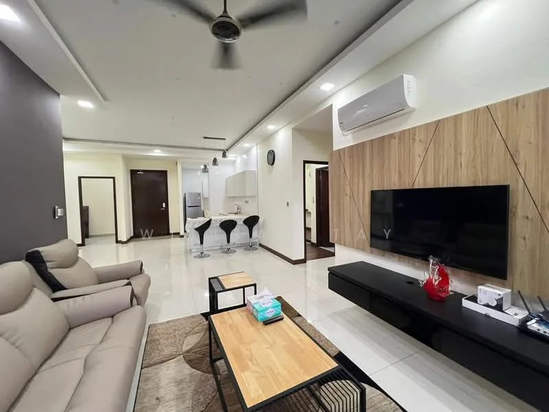 Living features: 3-seater fabric sofa in beige, coffee table with wooden top, TV console in black, wall-mounted TV, area rug with circular pattern, ceiling fan with light, recessed LED downlights, white painted walls, polished tile flooring, decorative wall panel in wood, open layout to kitchen, bar stools at kitchen counter; style: modern. Room features: white painted walls, polished tile flooring, recessed LED downlights.