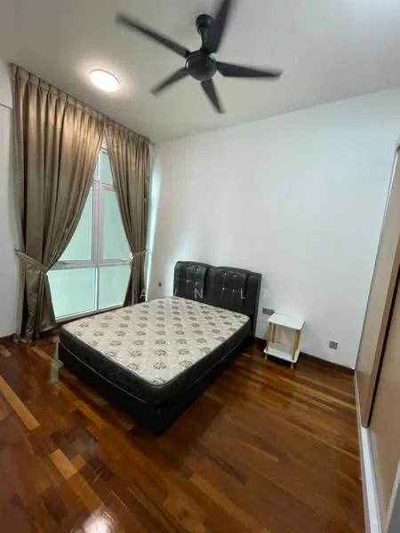 Bedroom features: queen-size bed, upholstered headboard, wooden flooring, 5-blade ceiling fan, floor-to-ceiling windows, sheer curtains, nightstand, white painted walls; style: modern.
