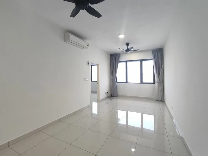 Living features: white painted walls, glossy ceramic tile flooring, 5-blade ceiling fan with light, wall-mounted split AC, floor-to-ceiling windows, curtains, recessed downlights; style: modern.