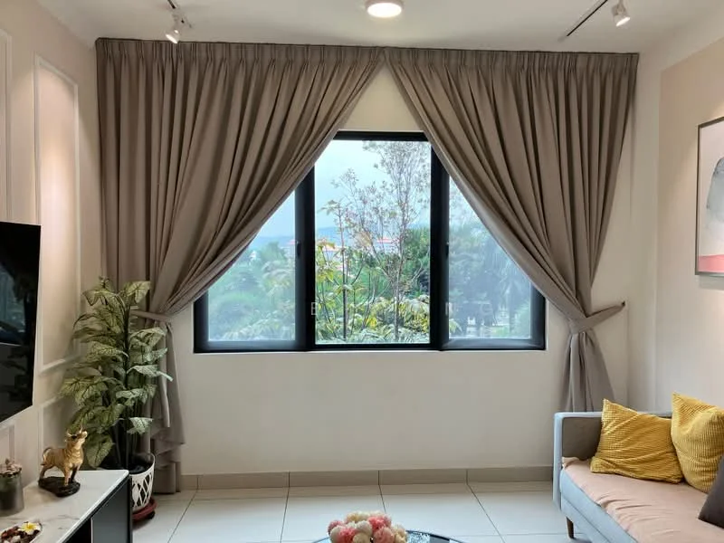 Living features: floor-to-ceiling window, grey curtains, light beige walls, recessed downlights, sofa in light grey, yellow decorative cushions, indoor plant in ceramic pot, coffee table with decorative items, tile flooring; style: modern; view: garden.