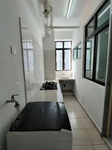 Kitchen features: white tiled walls, grey tiled flooring, single-bowl stainless-steel sink, chrome pull-down faucet, built-in gas hob, washing machine, window with natural light, overhead fluorescent lighting; style: modern.