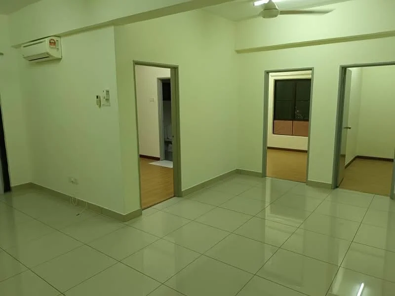 Room features: white painted walls, glossy ceramic tile flooring, ceiling fan, 1 wall-mounted split AC, doorway leading to other rooms, window with dark frame, neutral color scheme, recessed lighting; style: modern.