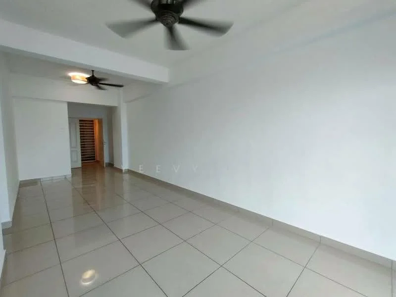 Living features: white painted walls, polished ceramic tile flooring, 5-blade ceiling fan, recessed downlights, large windows, open layout, neutral color scheme, no visible furniture; style: modern.