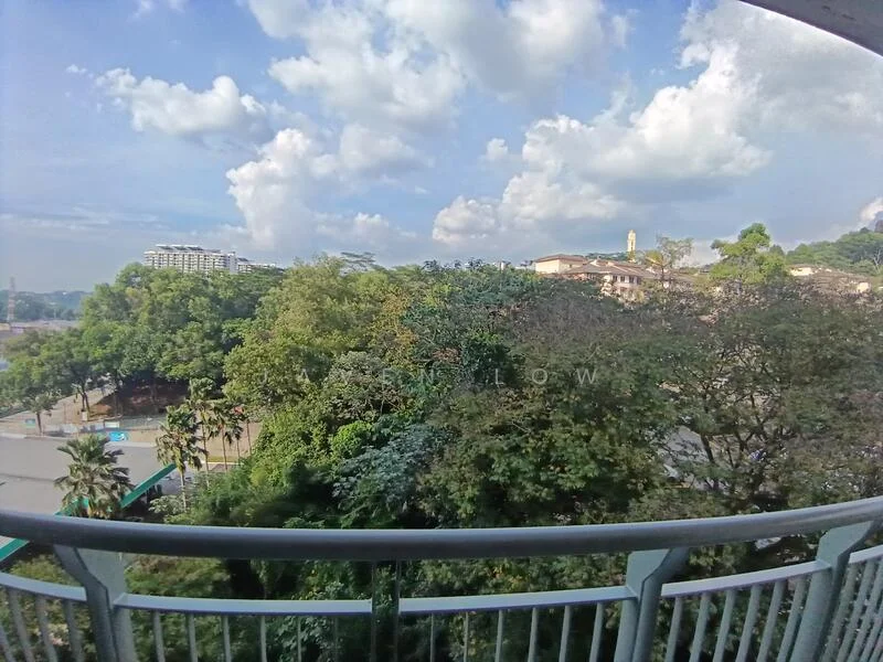 Room view: garden.