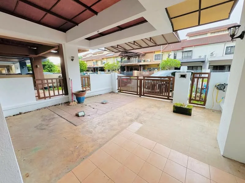 Room features: tiled flooring, white painted walls, overhead roof with beams, wooden fence, outdoor light fixture, planter box, water hose, open space layout; style: modern; view: garden.