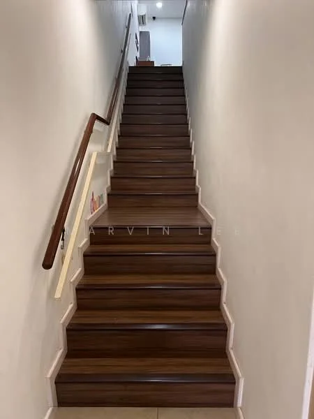 Room features: wooden staircase with handrail, light-colored walls, laminate flooring, neutral color palette, well-lit hallway, modern design, staircase with risers, minimalist style; style: modern.