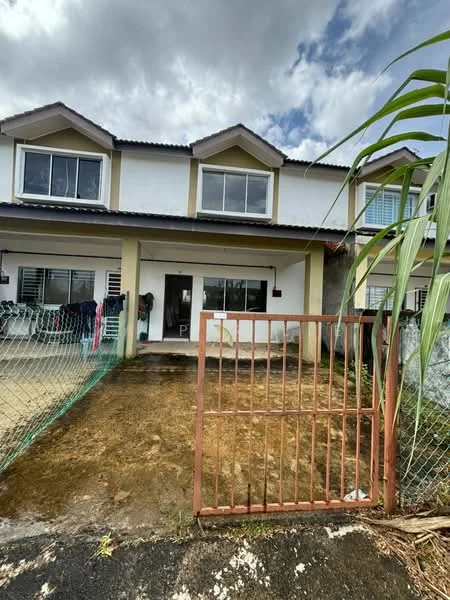 Exterior type: linked terrace house; features: two-storey building, white painted facade, gated entrance, manicured lawn, concrete driveway, front porch area, windows with grills, roof with overhang, surrounded by greenery; style: modern.