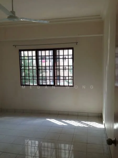 Room features: white painted walls, ceiling with crown moulding, floor-to-ceiling window, grid-patterned window, white tiled flooring, 1 ceiling fan.