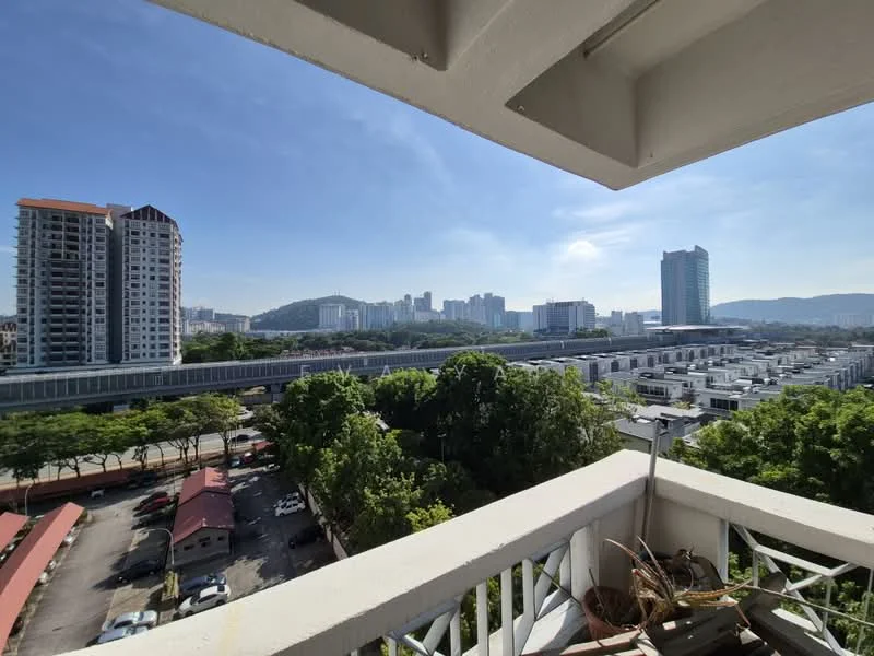 Room view: city.