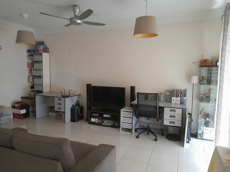 Living features: 3-seater fabric sofa in grey, ceiling fan, 2 pendant lamps, wall-mounted TV, TV console, freestanding storage unit, desk with chair, open shelving unit, tile flooring, white painted walls; style: modern.