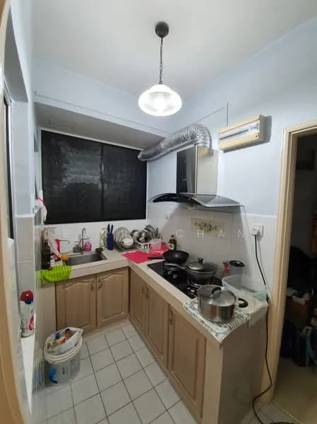 Kitchen features: single-bowl stainless-steel sink, chrome pull-down faucet, granite countertop, white cabinetry with wood finish, built-in oven, 4-burner gas hob, stainless-steel range hood, wall-mounted split AC, tile flooring, recessed downlights, window with black grille, exhaust ducting, multiple cooking pots and pans visible; style: modern.
