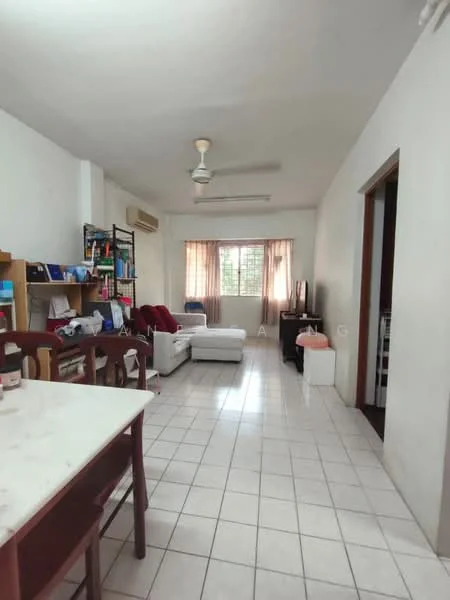 Living features: white painted walls, ceramic tile flooring, 5-blade ceiling fan, large windows with sheer curtains, sofa in white fabric, TV console, freestanding TV cabinet, dining table with chairs, bookshelf, air conditioning unit.