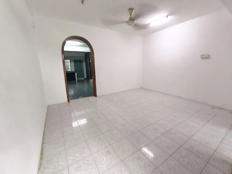 Room features: white painted walls, glossy white floor tiles, ceiling fan, arched doorway, natural light from windows, no visible furniture, neutral color scheme, spacious layout; style: minimalist.