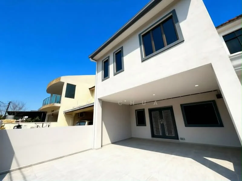 Exterior type: detached bungalow; features: white painted facade, flat roof, large windows, outdoor terrace, paved flooring, balcony with railing, exterior lighting, manicured landscaping; style: modern.