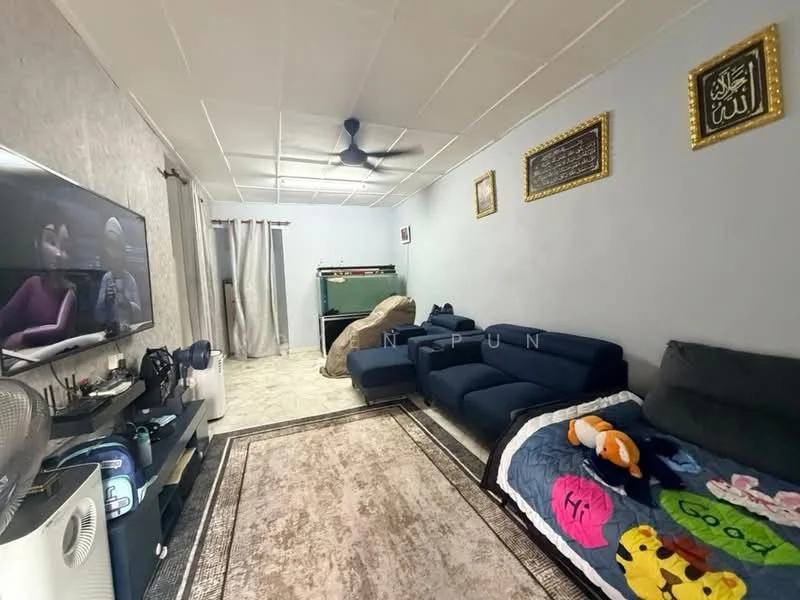 Living features: 3-seater fabric sofa in navy blue, L-shape sectional sofa, area rug with geometric pattern, wall-mounted TV, TV console, ceiling fan, decorative wall art, curtains, pool table, wall-mounted shelves, framed artwork, decorative mirror; style: modern.