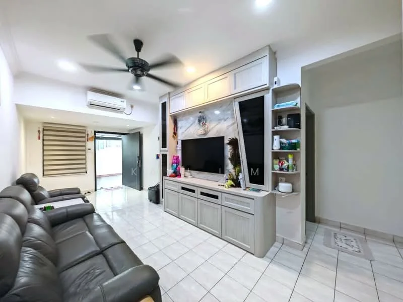 Living features: 3-seater leather sofa in dark grey, ceiling fan with light, wall-mounted TV, TV console with storage cabinets, white tiled flooring, air conditioning unit, decorative wall with TV backdrop, open layout to entrance, built-in shelving unit, neutral wall colour; style: modern.